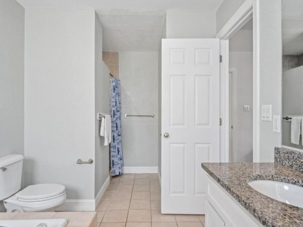Oceanfront Kill Devil Hills Vacation Home Fourteen Bedroom