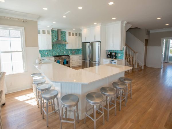 Oceanfront Vacation Home with 10 Bedrooms & Amazing Views