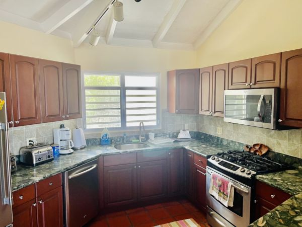 Caribbean 4 Bedroom Home with Private Pool & Amazing Views