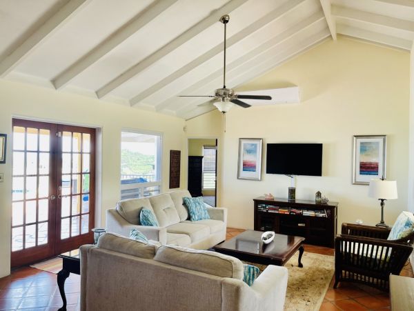 Caribbean 4 Bedroom Home with Private Pool & Amazing Views