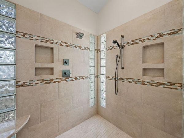 Lido Key Vacation Home Two Bedroom Walk to Beach