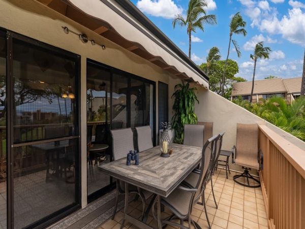 Upscale  Two Bedroom Vacation Rental in Wailea