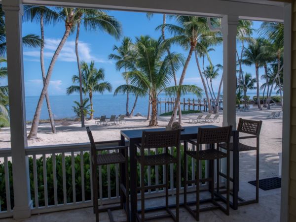 Cozy Beachfront Five Bedroom Estate in Islamorada with Pool