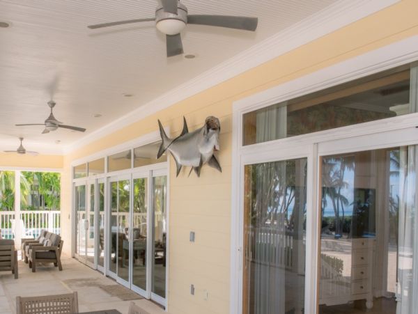 Cozy Beachfront Five Bedroom Estate in Islamorada with Pool