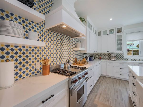 Charming Four Bedroom Vacation Rental Holmes Beach