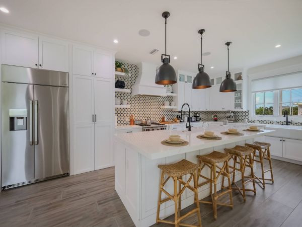 Charming Four Bedroom Vacation Rental Holmes Beach