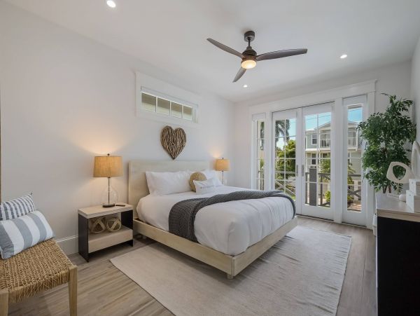 Charming Four Bedroom Vacation Rental Holmes Beach