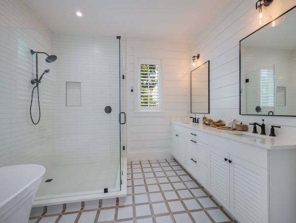 Charming Four Bedroom Vacation Rental Holmes Beach
