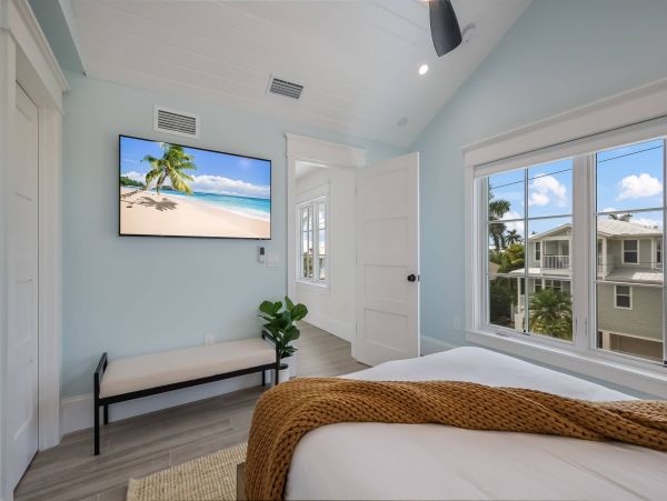 Charming Four Bedroom Vacation Rental Holmes Beach