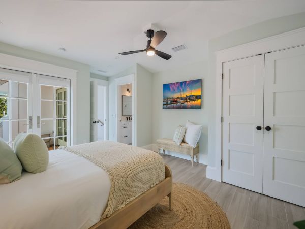 Charming Four Bedroom Vacation Rental Holmes Beach