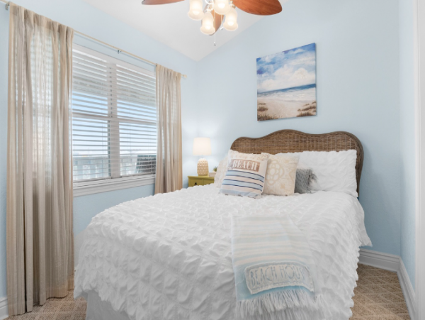 Two Bedroom Condo across the Street from the Gulf of Mexico
