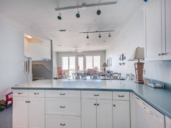 Stunning Gulf-Front 4-Bedroom Condo with Beach Views and Spacious Layout