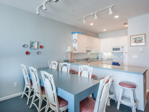 Stunning Gulf-Front 4-Bedroom Condo with Beach Views and Spacious Layout
