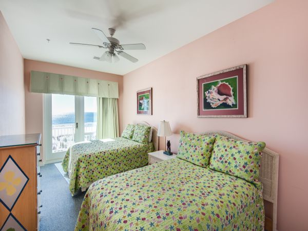 Stunning Gulf-Front 4-Bedroom Condo with Beach Views and Spacious Layout