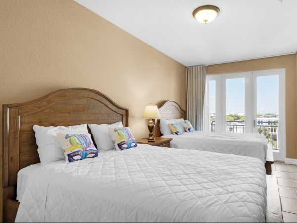 Pensacola Three Bedroom Beachfront Sleeps 14
