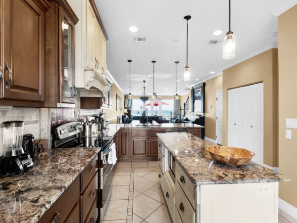Pensacola Three Bedroom Beachfront Sleeps 14