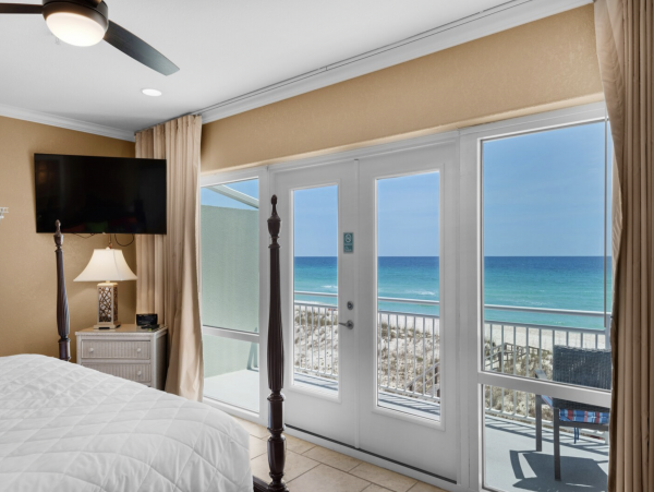 Pensacola Three Bedroom Beachfront Sleeps 14