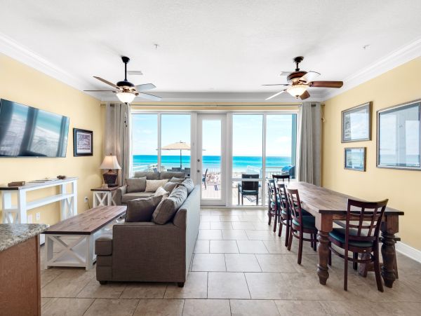 Beachfront Luxury: Stunning 4-Bedroom, 3-Bath Condo with Breathtaking Gulf Views