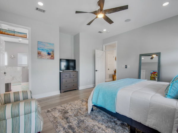 Four Bedroom-2 baths home with spectacular gulf views 2 blocks to the beach