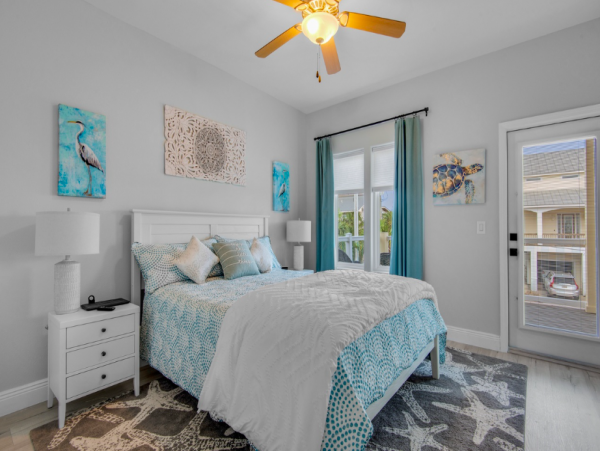 Four Bedroom-2 baths home with spectacular gulf views 2 blocks to the beach