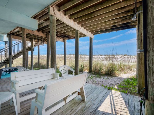 Beachfront Bliss on Pensacola Beach: Spacious 4-Bedroom Condo with Stunning Gulf Views
