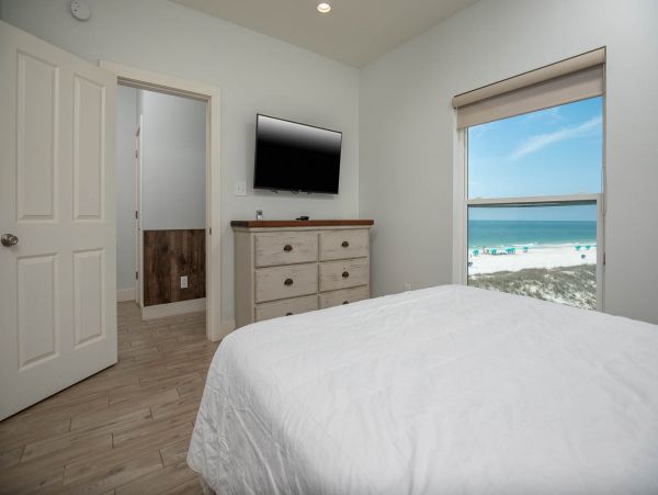 Breezy Vacation Rental Home in Gulf Shore with Views