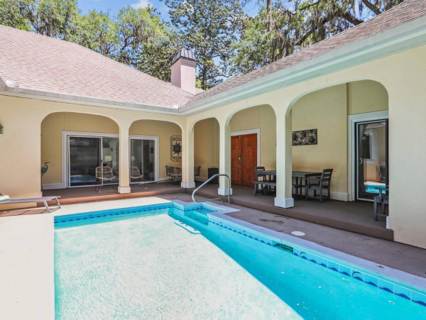 Hilton Head Unforgettable 4 Bedroom Home with Private Pool