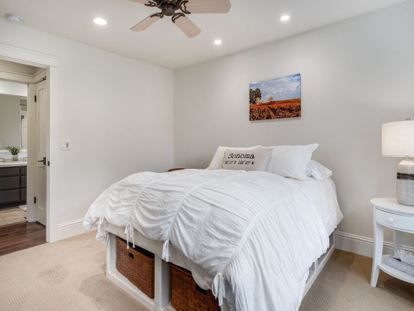 Spacious Four Bedroom Home with Private Pool & Spa