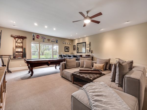 Spacious Four Bedroom Home with Private Pool & Spa