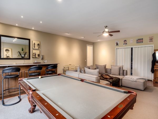 Spacious Four Bedroom Home with Private Pool & Spa