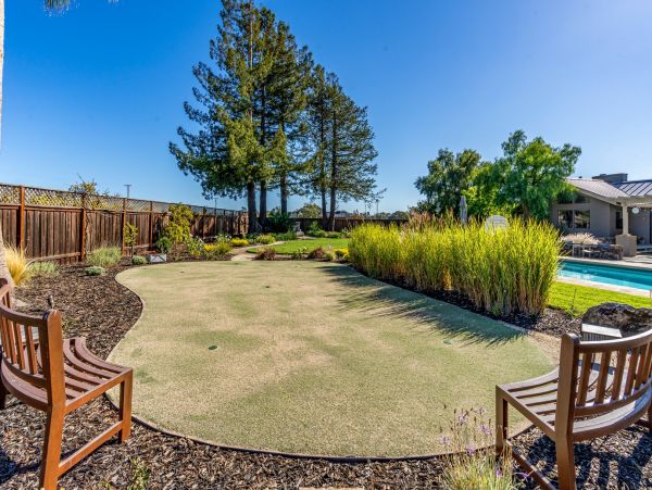 Spacious Four Bedroom Home with Private Pool & Spa