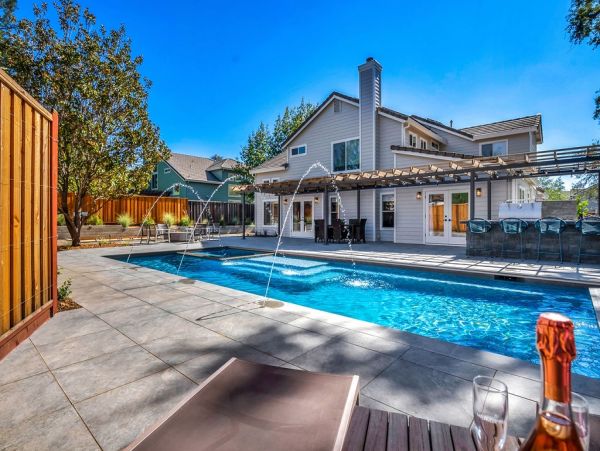 Luxury 4 Bedroom Vacation Rental in Sonoma