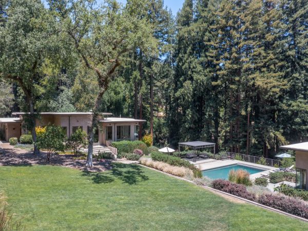 Modern Four Bedroom Vacation Pool Home