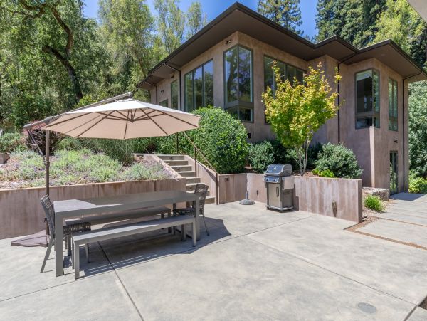 Modern Four Bedroom Vacation Pool Home
