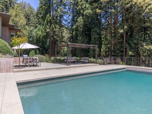 Modern Four Bedroom Vacation Pool Home