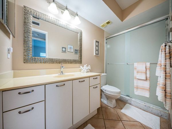 Isla Del Sol Two Bedroom Vacation Rental with Stunning Views