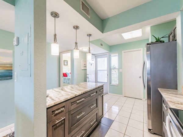 Beautifully Remodeled Luxury Vacation Condo
