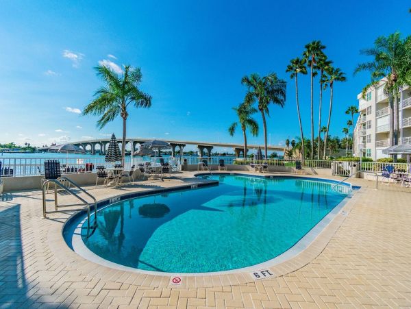 St. Petersburg Two Bedroom Luxury Vacation Condo