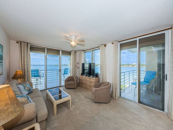 2 Bedroom With Views