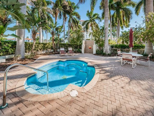 2 Bedroom With Views