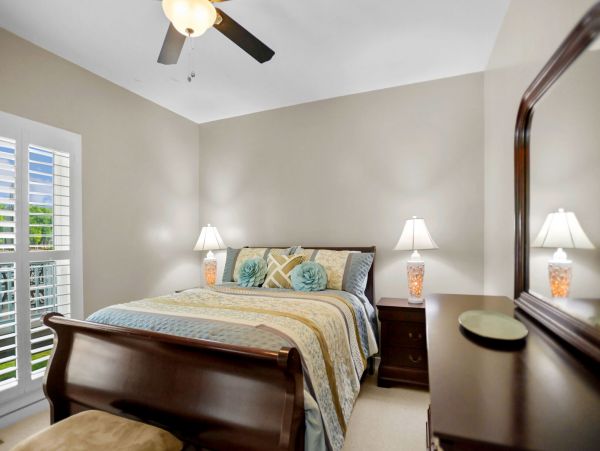Waterfront Charming 4 Bedroom Vacation Home in Lake Norman
