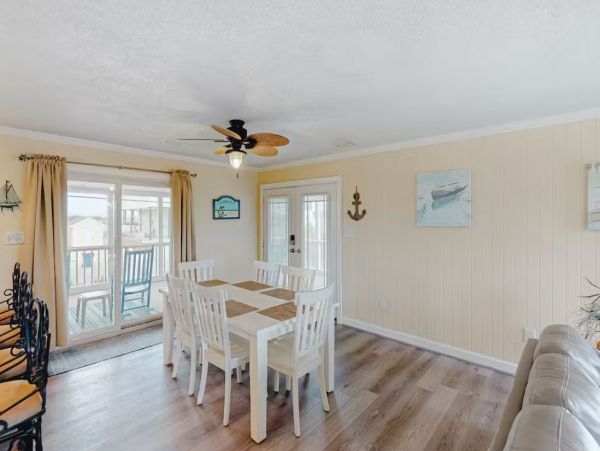 4 Bedroom Vacation Home in Virginia Beach Close to Beach
