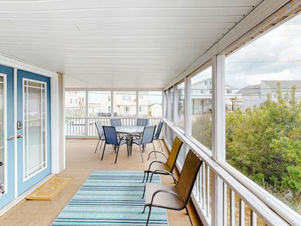 4 Bedroom Vacation Home in Virginia Beach Close to Beach