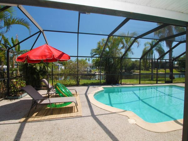 Cape Coral Vacation Home Three Bedroom
