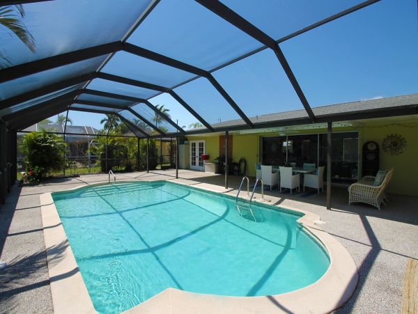 Cape Coral Vacation Home Three Bedroom