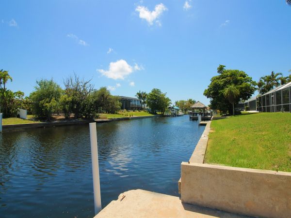 Cape Coral Vacation Home Three Bedroom