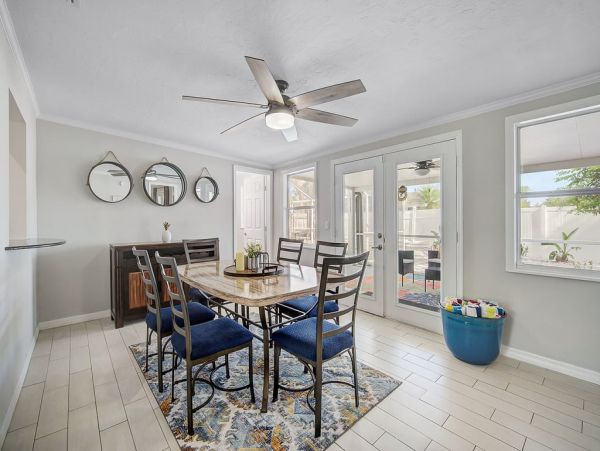 Four Bedroom Vacation Home in Sarasota with Private Pool