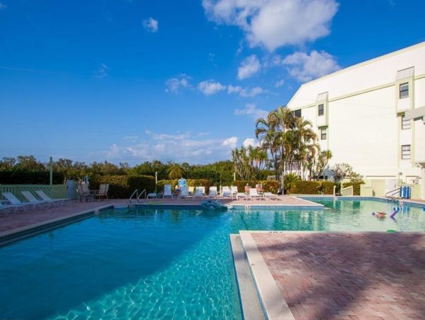 One Bedroom Vacation Rental in Captiva with Beautiful Views