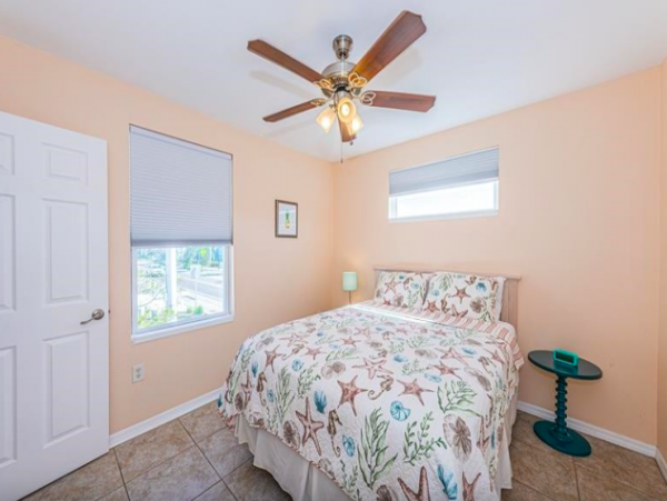 Indian Shores Vacation Condo One Bedroom On Beach