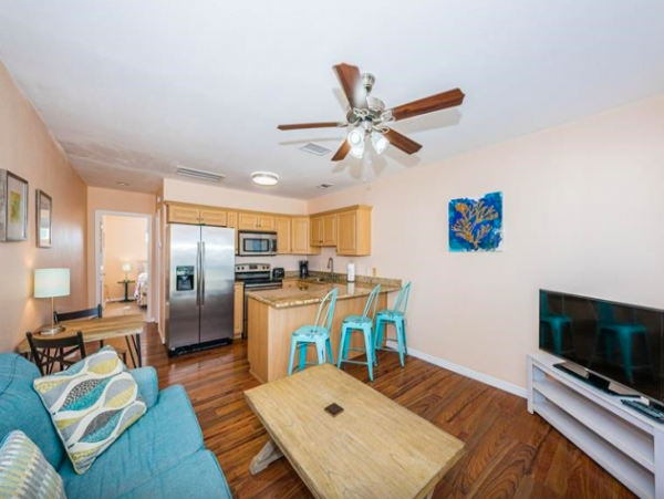 Indian Shores Vacation Condo One Bedroom On Beach